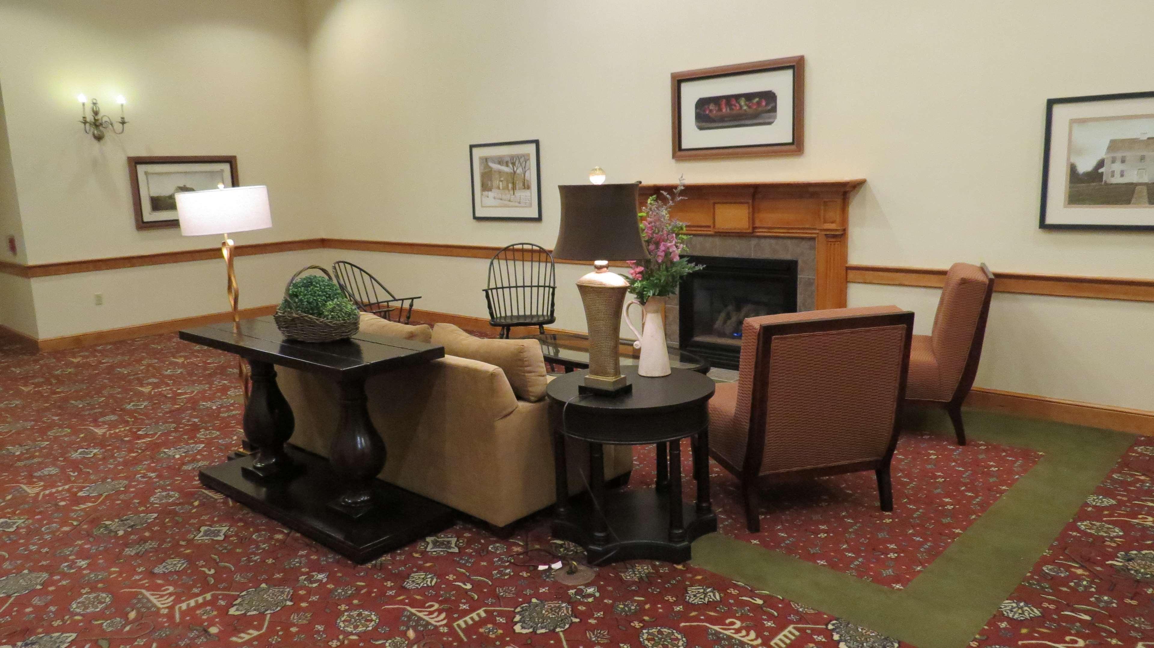 Best Western Plus Dutch Haus Inn And Suites Columbiana Business photo