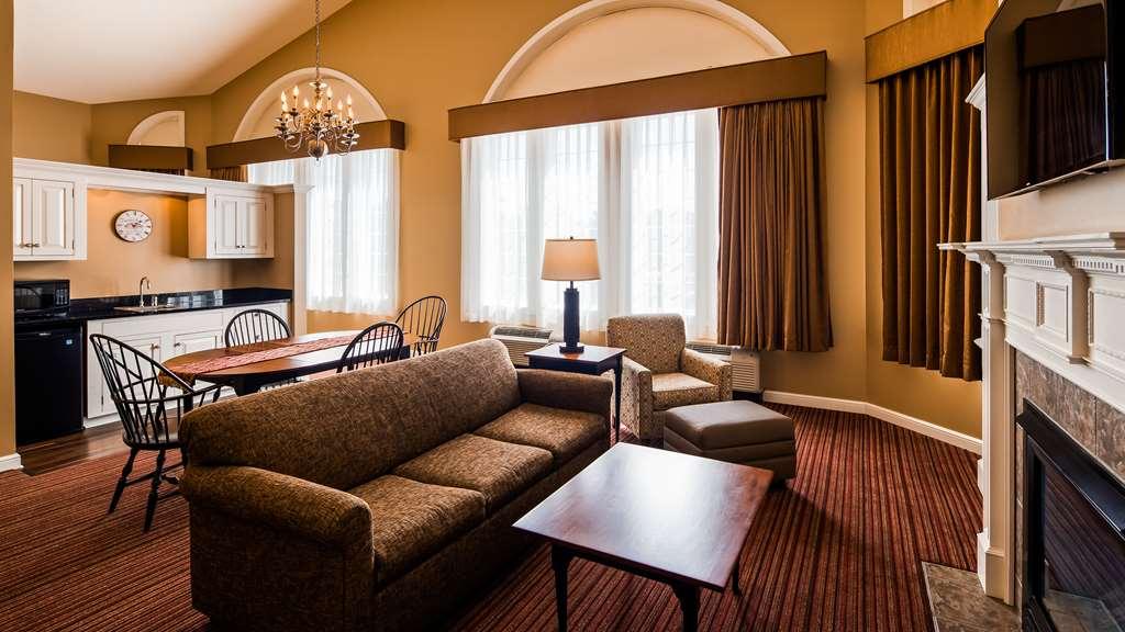 Best Western Plus Dutch Haus Inn And Suites Columbiana Chambre photo